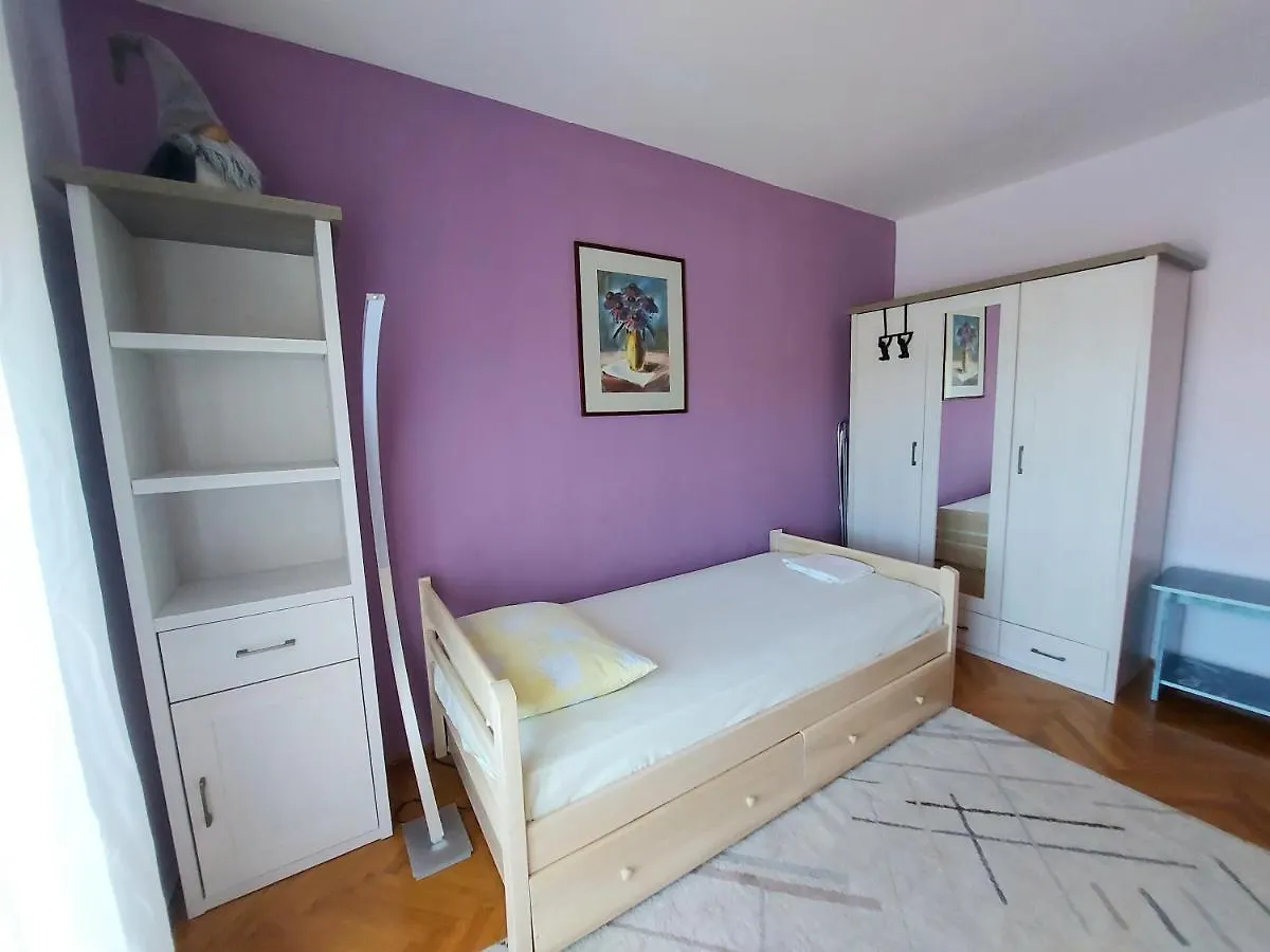 Apartment Maskarin Rab Mundanije 0*,  Croatia