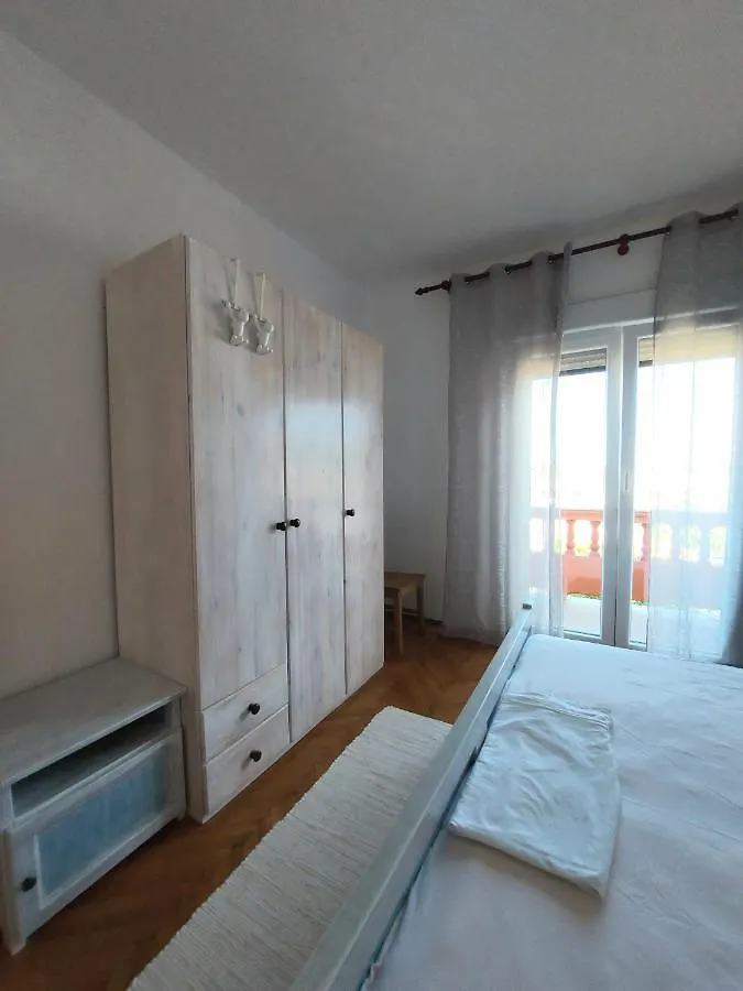 Apartment Maskarin Rab Mundanije